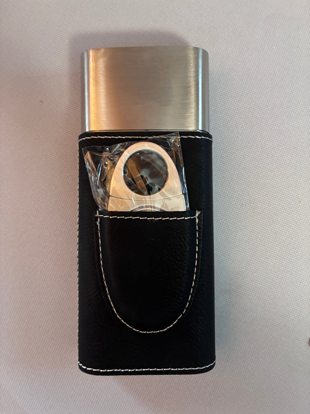 Rustic/Silver Laserable Leatherette Cigar Case with Cutter